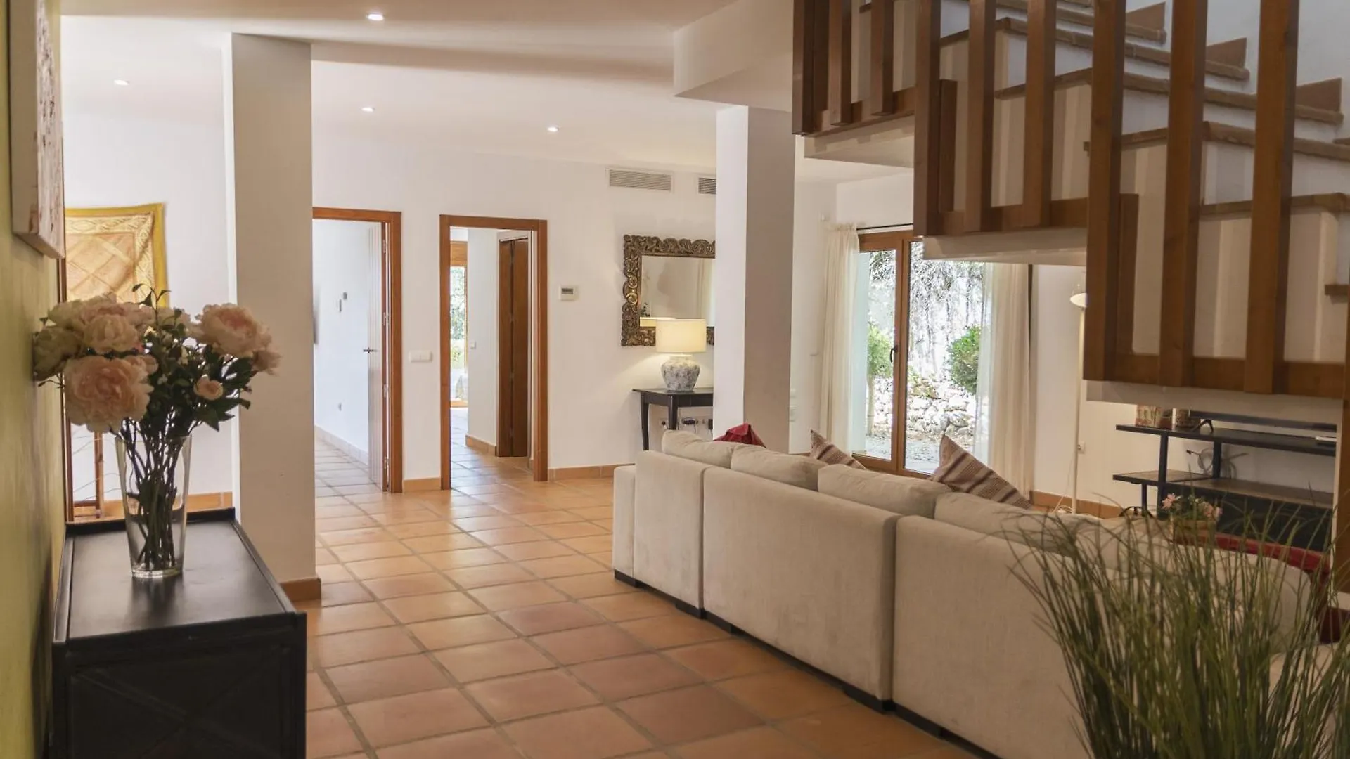 Villa Los Huaraches - Mijas Golf - Private Swimming Pool - 5 Bedrooms - 5 Bath - Air Conditioning Santa Fe de los Boliches